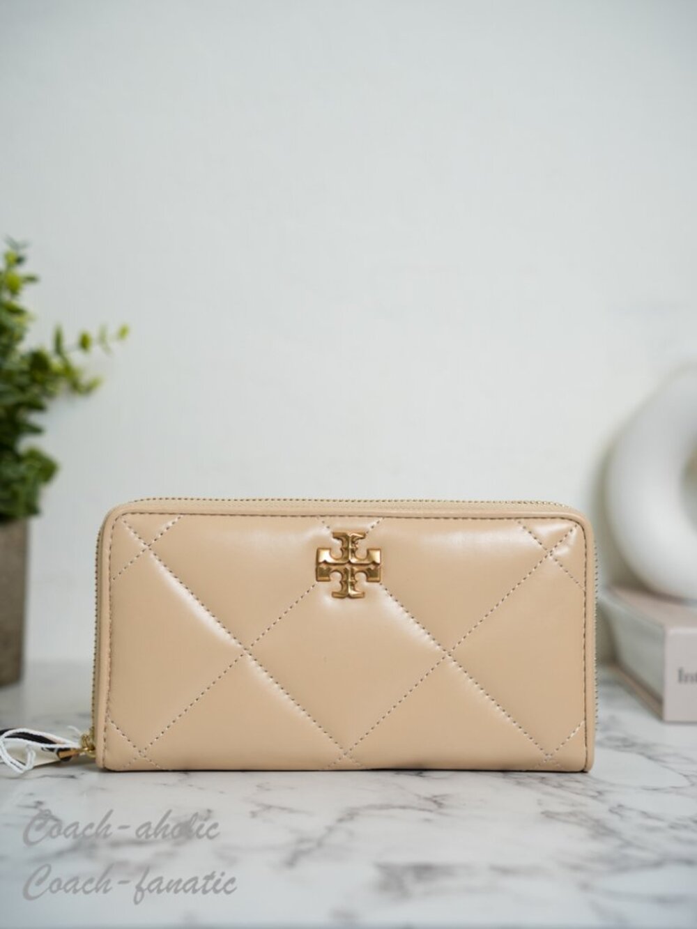Tory Burch Kira Diamond Quilted Leather Continental Wallet in Vanilla Soft Serve